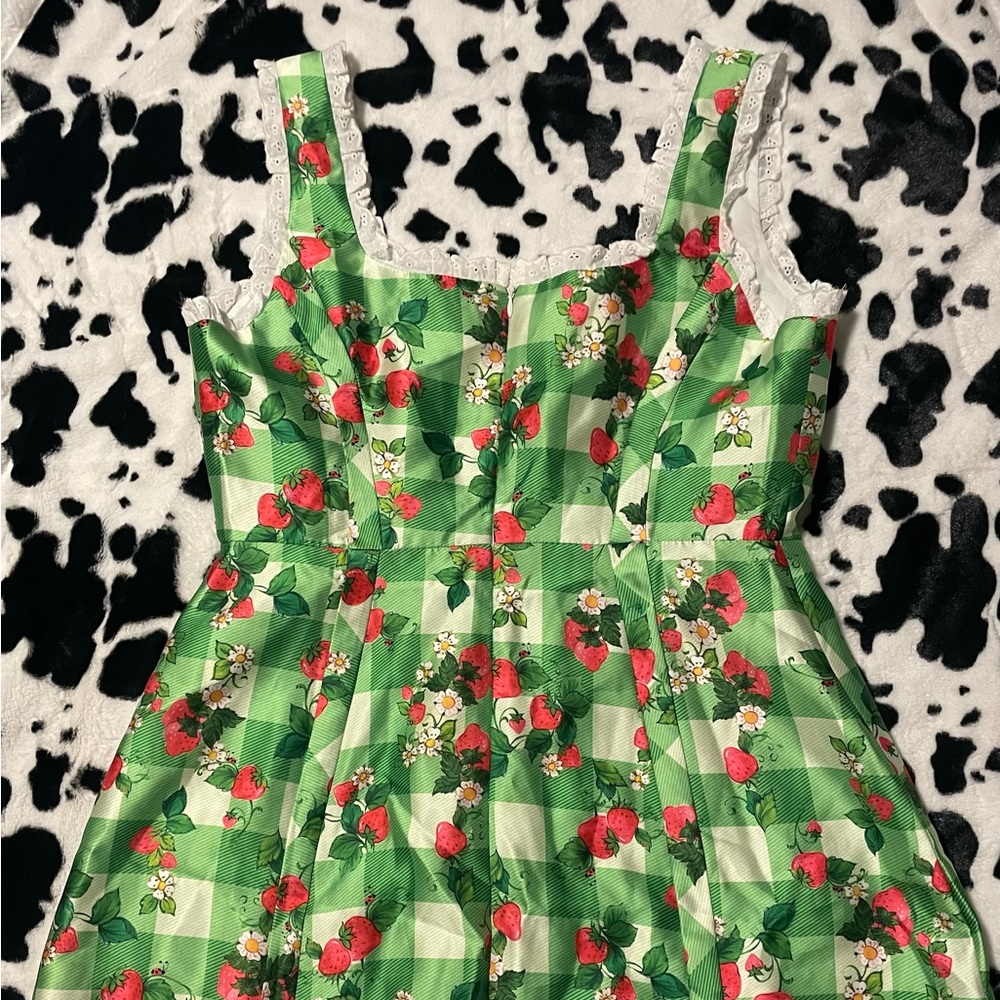 *SOLD OUT* Plus Zing in Spring Mini Dress - Picture 4 of 7